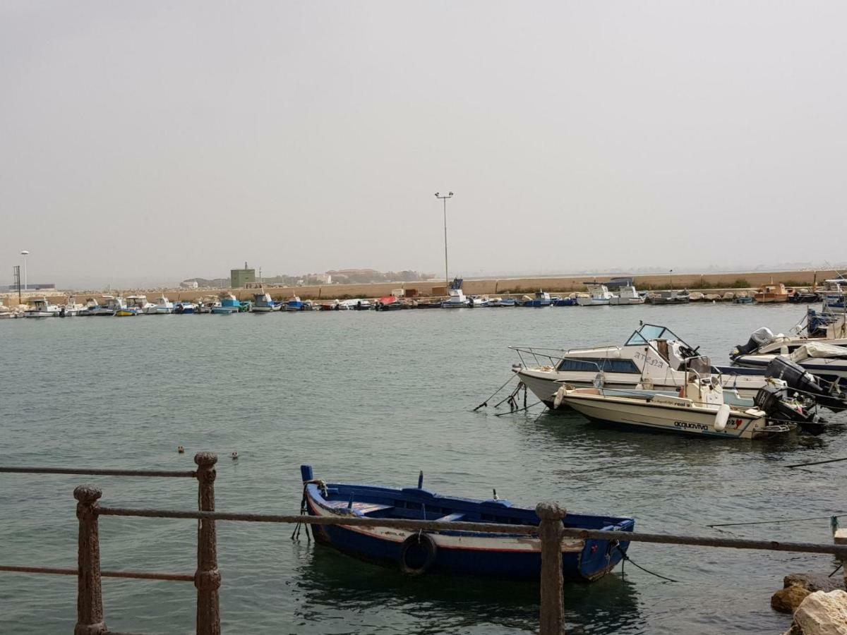 Isole Egadi Bed & Breakfast Trapani Exterior photo
