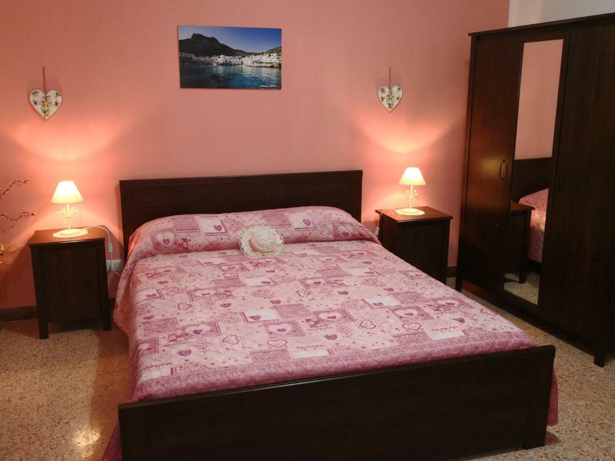 Isole Egadi Bed & Breakfast Trapani Exterior photo
